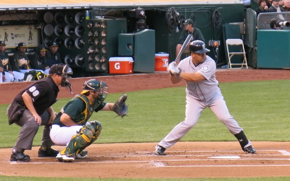 Kendrys_Morales_batting